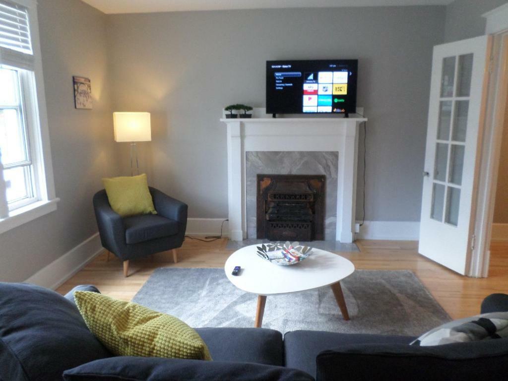 Beautiful, Clean, Quiet 2 Br-In Downtown Ottawa. Parking, Wifi And Netflix Included Διαμέρισμα Εξωτερικό φωτογραφία